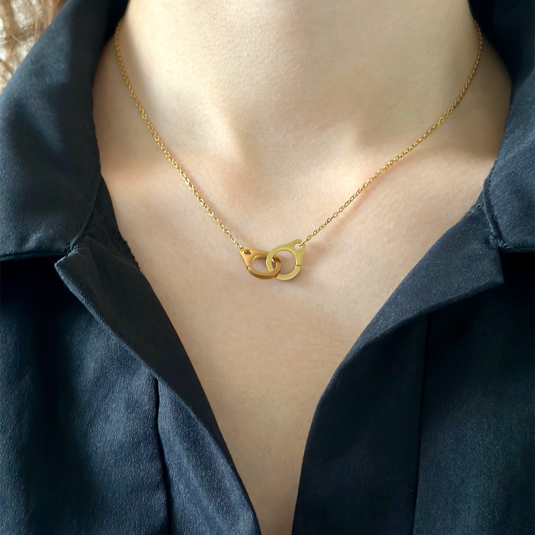 Collier Handcuff argenté