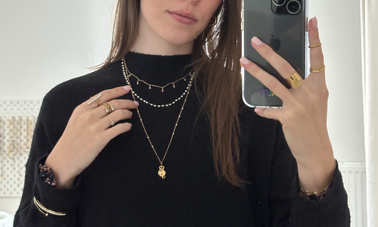 Comment accessoiriser ses looks d'automne avec des bijoux en acier inoxydable ?
